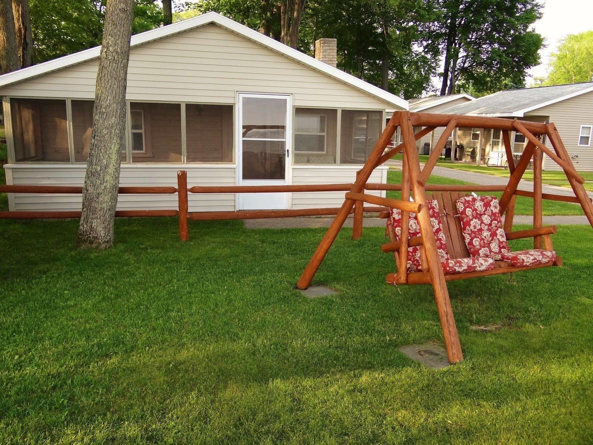 Sunset Resort Prudenville Esterno foto