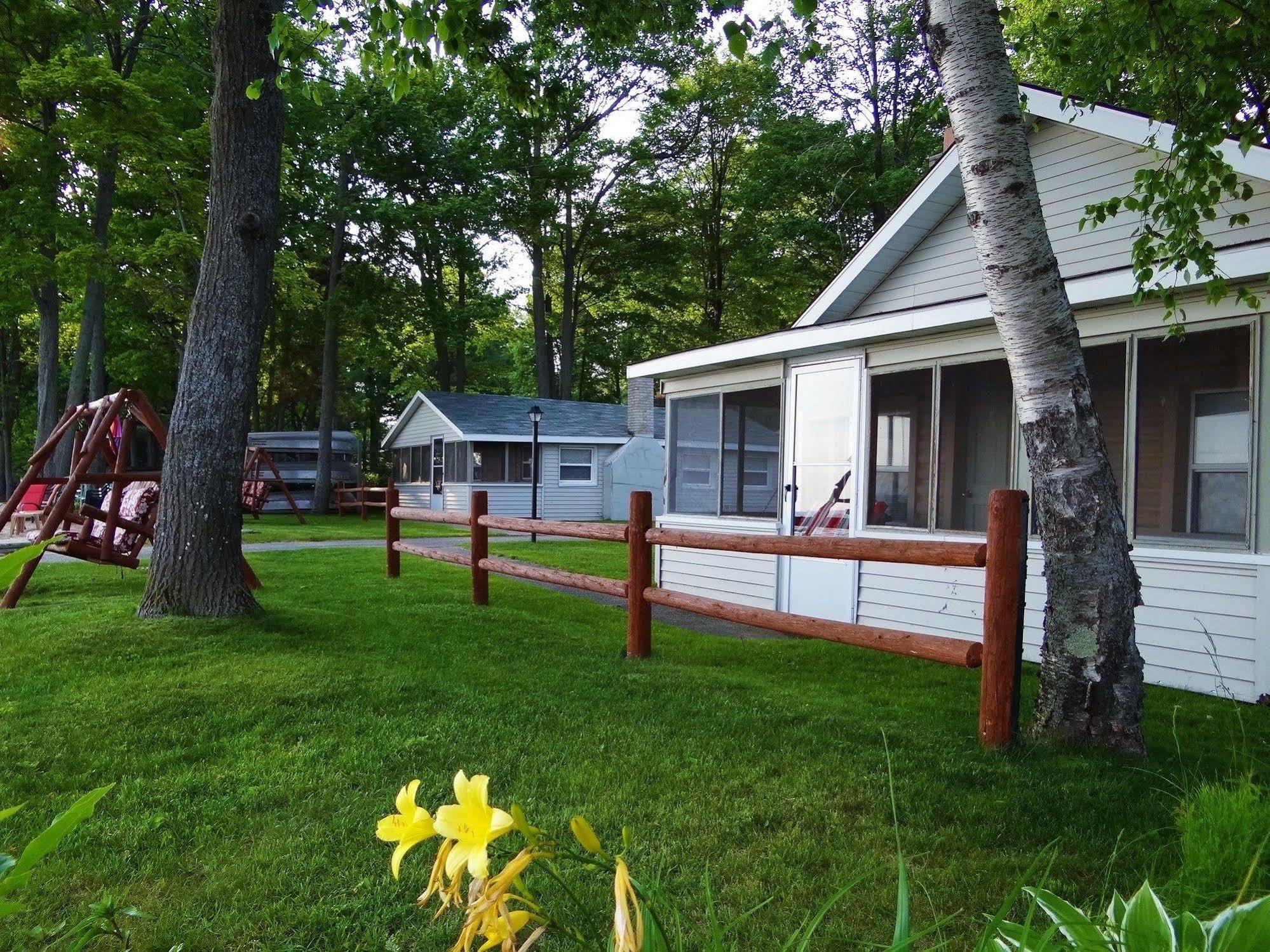 Sunset Resort Prudenville Esterno foto