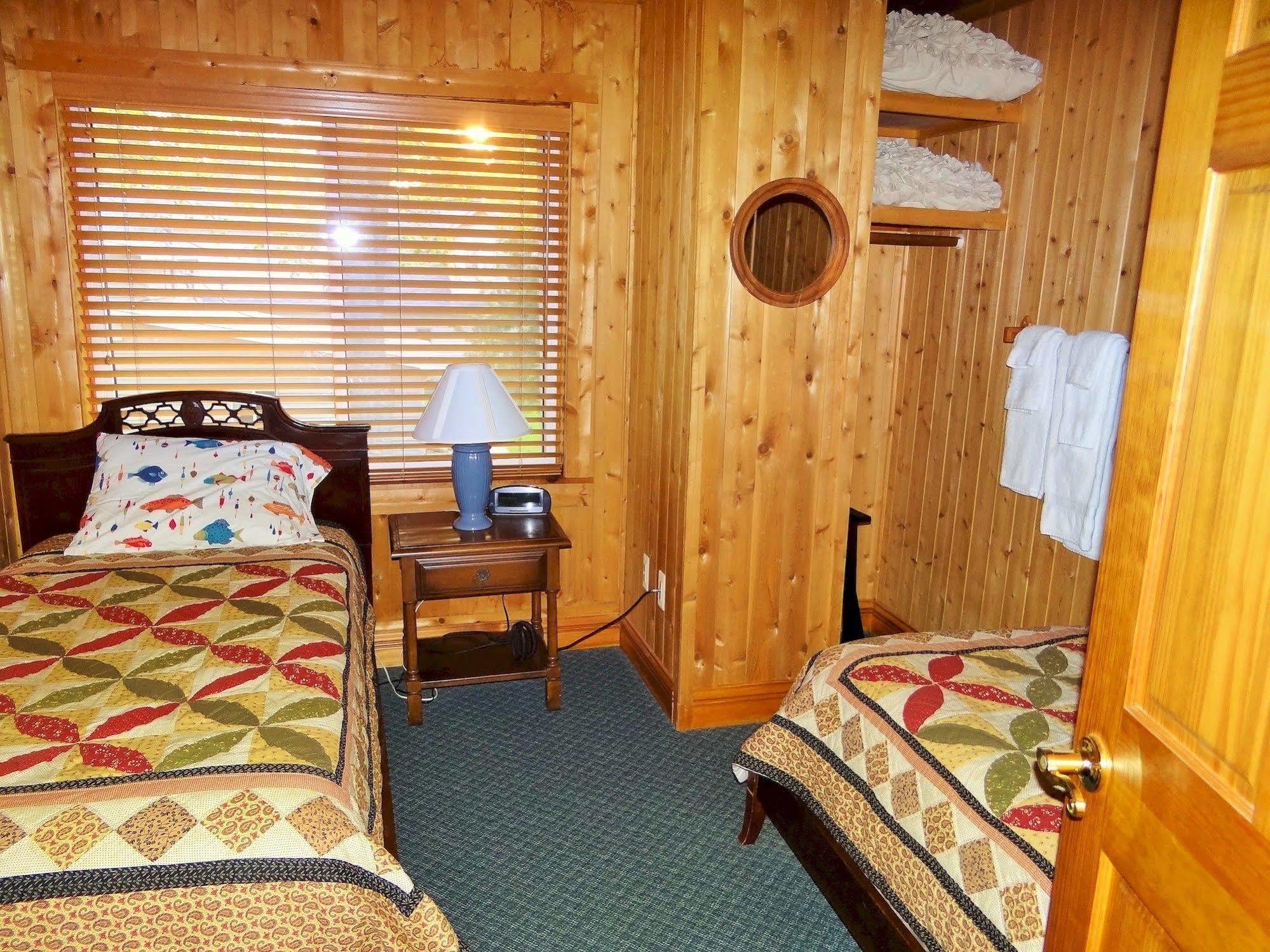Sunset Resort Prudenville Esterno foto