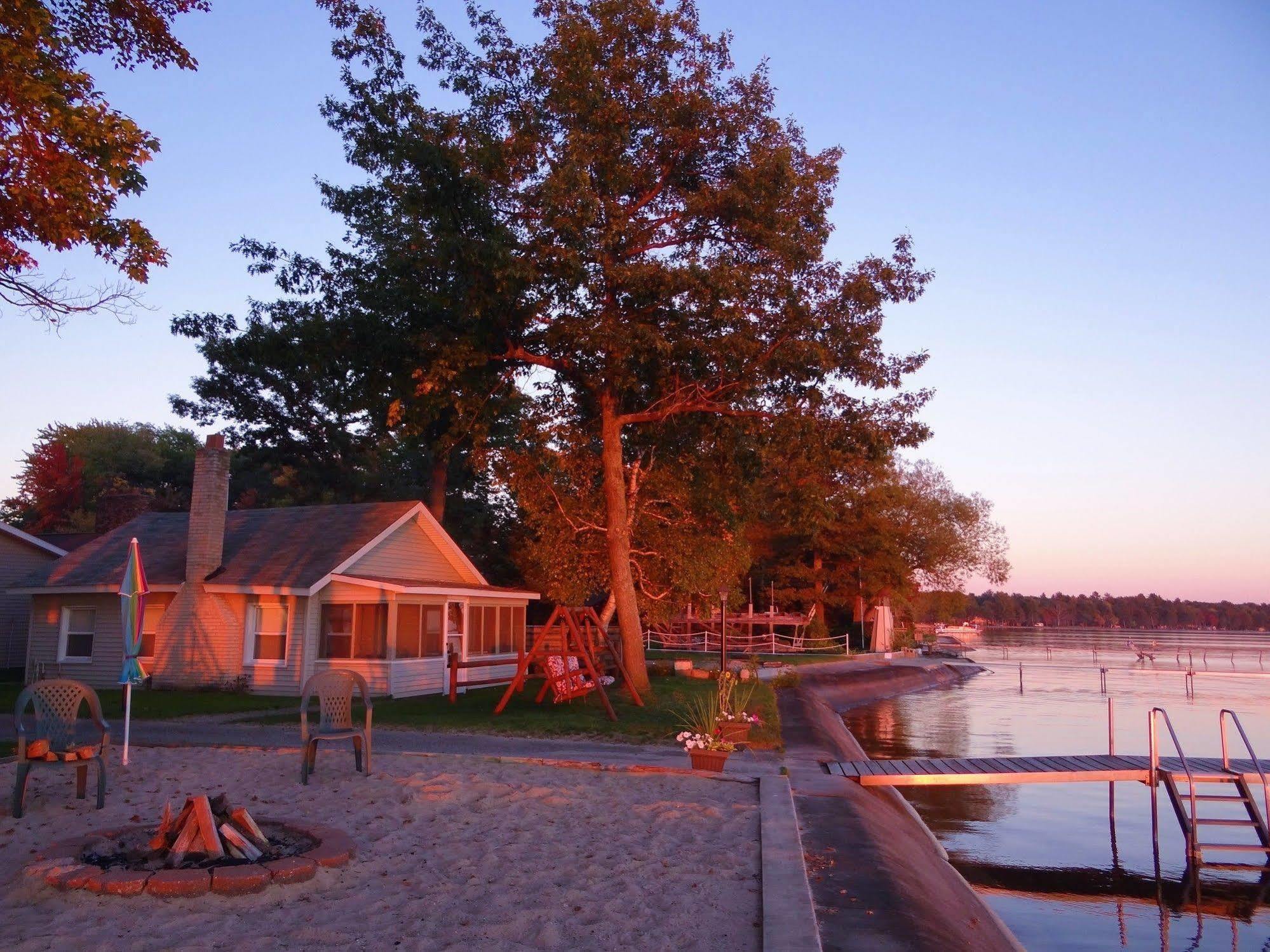 Sunset Resort Prudenville Esterno foto